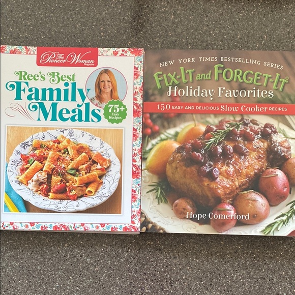 The Pioneer Woman Other - The Pioneer Woman Family Meals Cookbook & Fix It and Forget It Crockpot